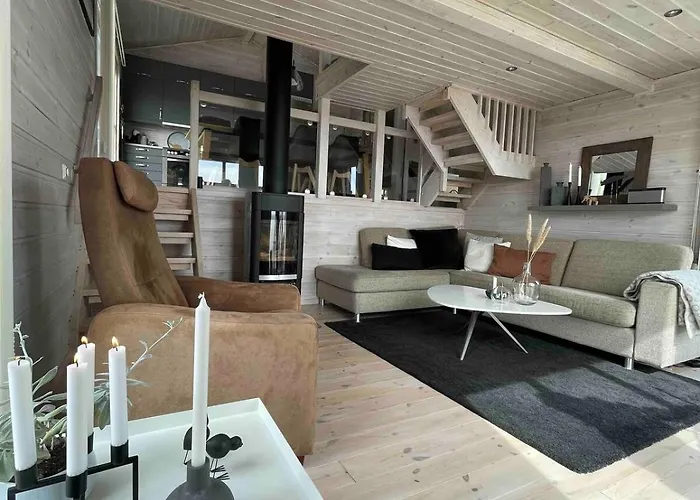 Sjønær I Feriehus *