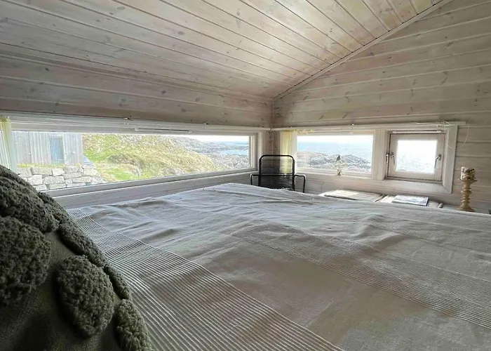 Sjønær I Feriehus